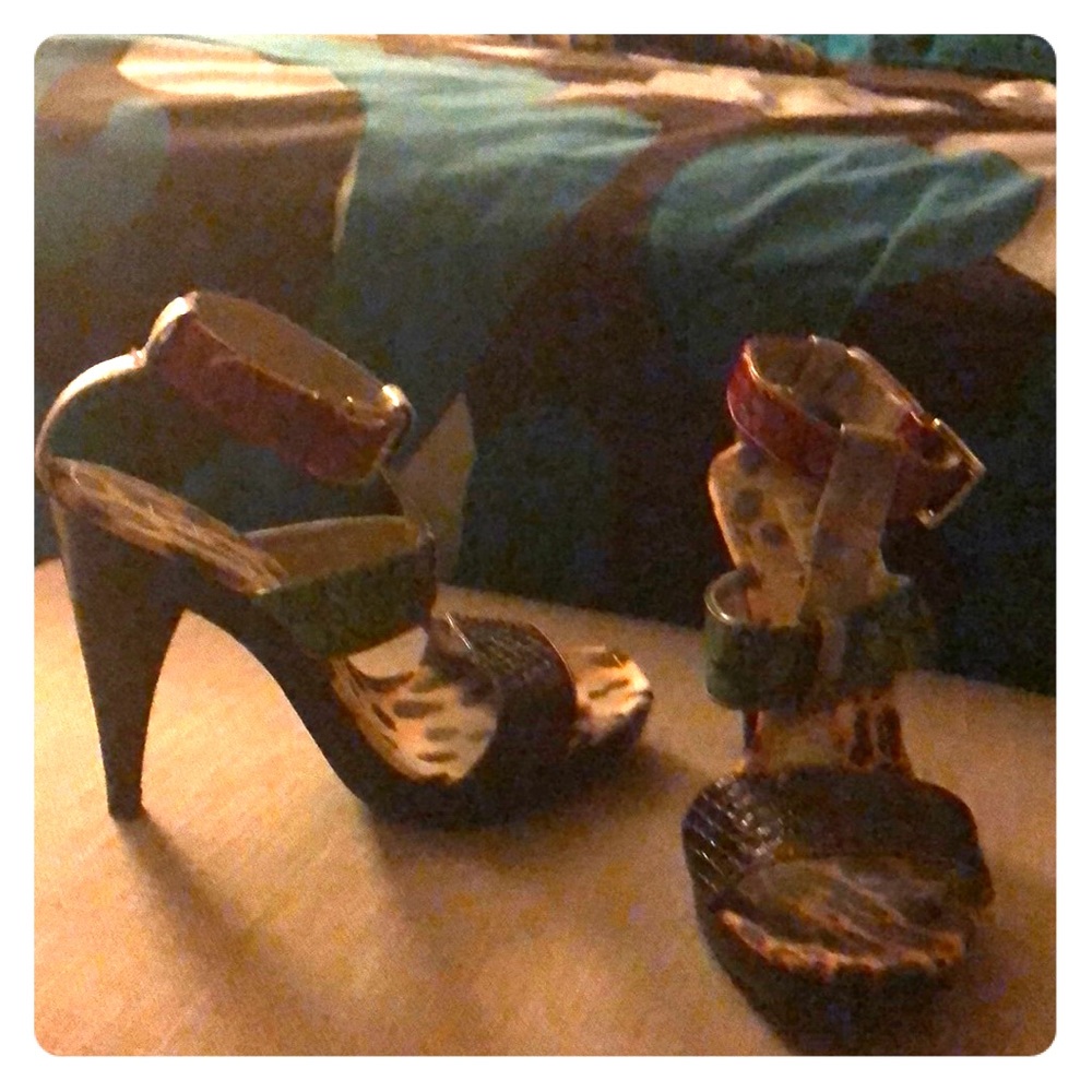 Heel Sandals